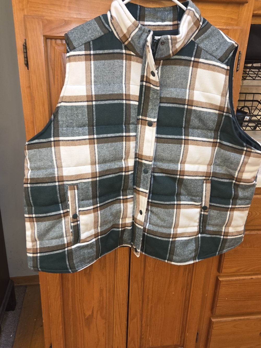 Maurices 3XL brand new with tags puffer vest